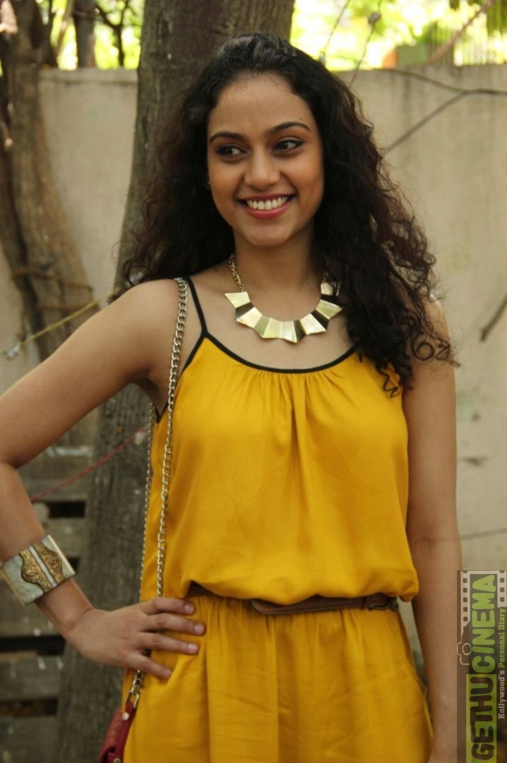 Actress Rupa Manjari Gallery Gethu Cinema