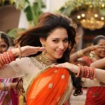 Tamanna-Novel-show-In-Half-Saree-9