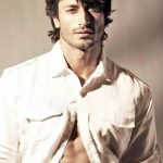 Vidyut Jammwal (30)