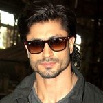 Vidyut Jammwal (31)