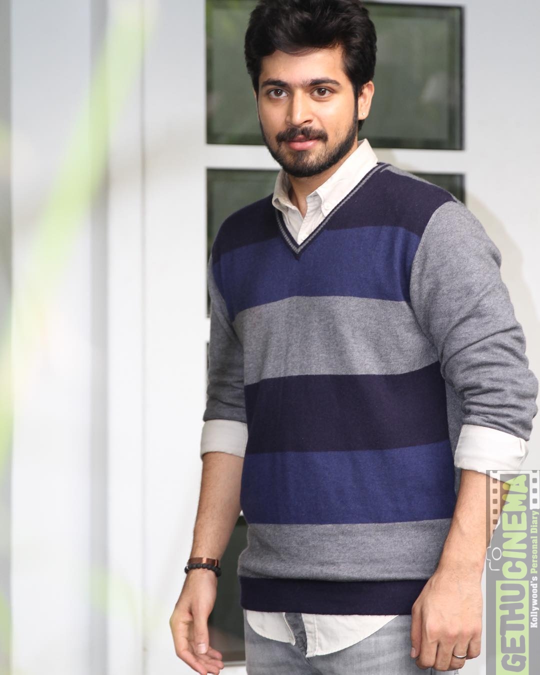 Actor Harish Kalyan Top 10 HD Photos (3) - Gethu Cinema