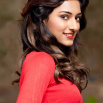 Erica Fernandes (17)