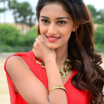 Erica Fernandes (6)