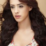 Hazel Keech (17)