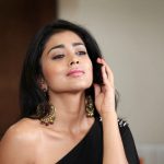 Shriya Saran (11)