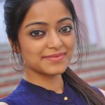 Janani Iyer (16)