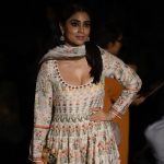 Shriya Saran At Lakme Fashion Week 2017 (7)