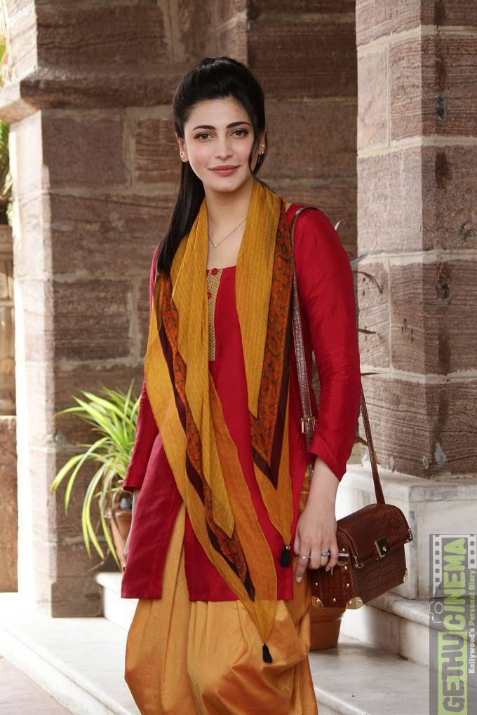 Actress Shruti Haasan 2021 Latest HD Gallery Gethu Cinema