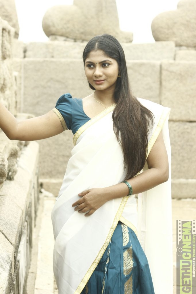 Actress Shruti Reddy New HD Pictures | Gethu Cinema