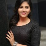 Anjali At Chitrangada  Success Meet Gallery (14)