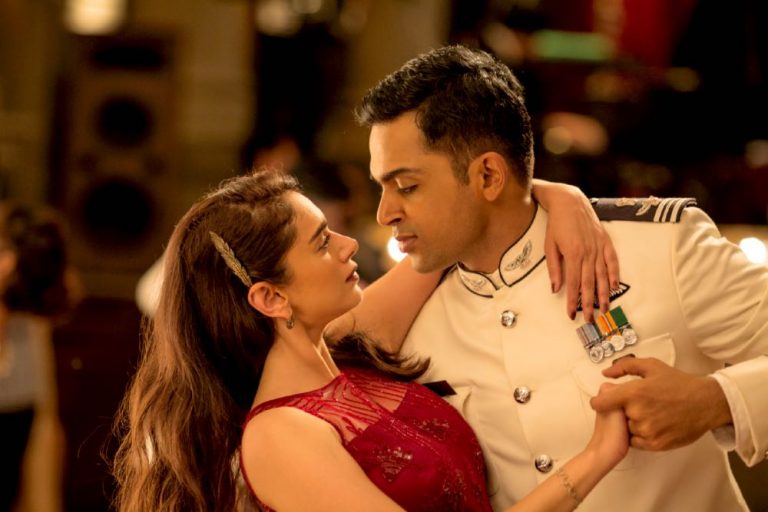 Kaatru Veliyidai Tamil Movie HD Gallery | Karthi, Aditi Rao Hydari