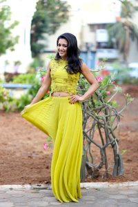 Actress Catherine Tresa 2017 HD Photo Shoot Images Gethu Cinema