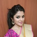 Meesaya Murukku actress  Aathmika (19)