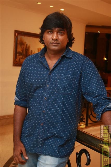 vijay sethupathi karuppan press meet gethucinema