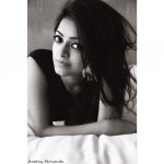 Actress Janani Iyer  2017 HD Photos  (14)