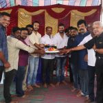 Iruttu Araiyil Murattu Kuthu Pooja Gallery (9)