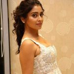 Actress Shriya Saran Cute & Hot Photos (25)