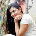 Arjun Reddy Actress Shalini Pandey Cute & HD Photos (14)