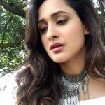 Actress Pragya Jaiswal Photos (22)