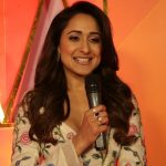 pragya jaiswal zee golden awards (2)