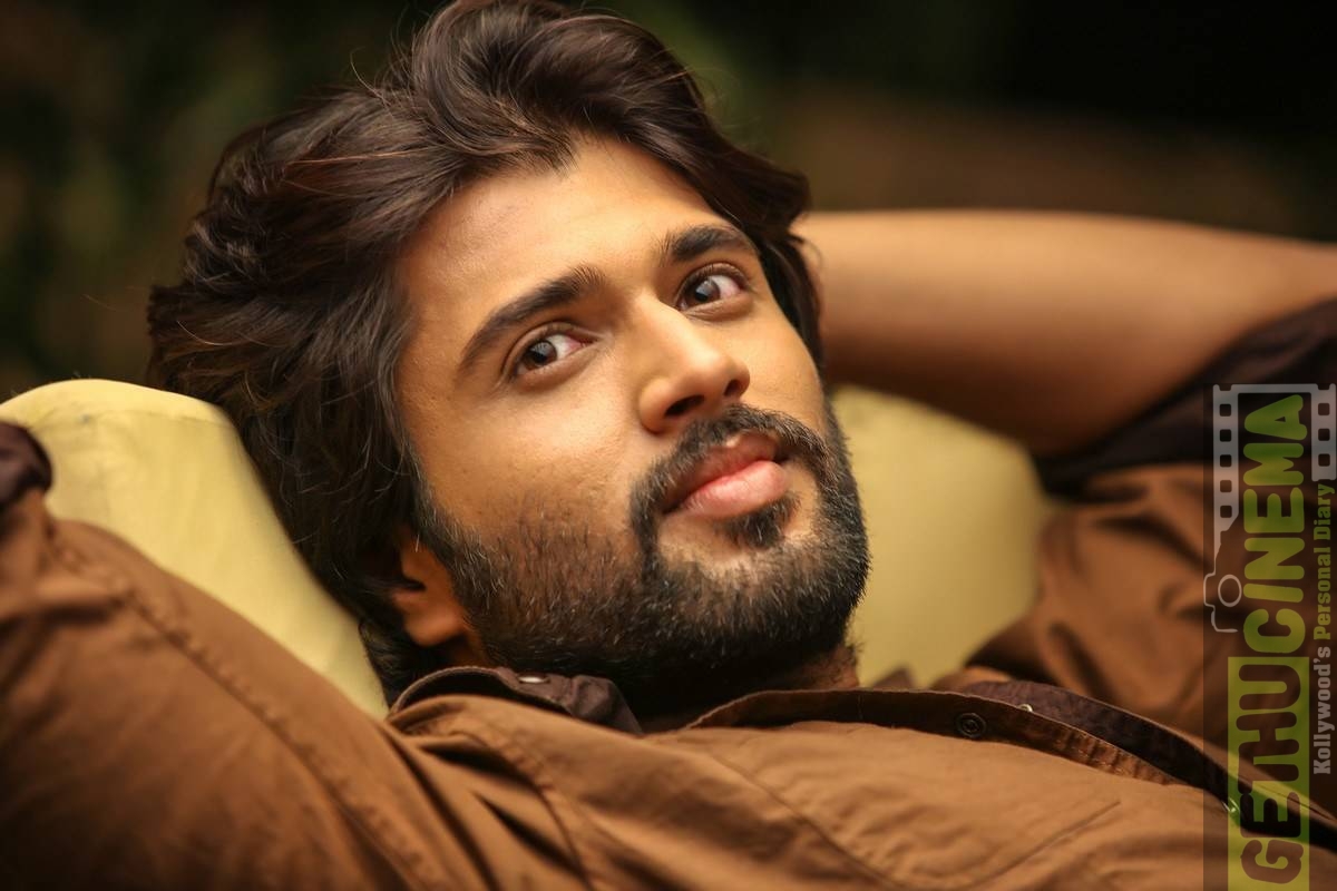 Arjun Reddy Heroine Creates Drama in Nellore  greatandhra