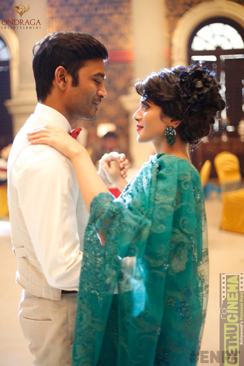 Ennai Nokki Paayum Thotta | HD Stills | Dhanush, Megha Akash| Gautham Menon | Darbuka Siva | - Gethu Cinema | Cute celebrity couples, Megha akash, Actor photo Ennai Nokki Paayum Thotta | HD Stills | Dhanush, Megha Akash| Gautham Menon | Darbuka Siva | - Gethu Cinema | Cute celebrity couples, Megha akash, Actor photo