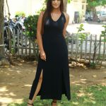 Iruttu Araiyil Murattu Kuththu press meet, Yaashika Aanand