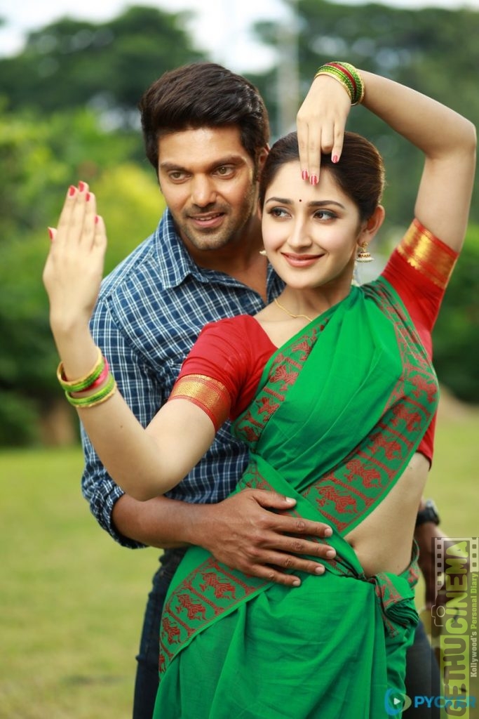 Ghajinikanth, Arya, Sayyeshaa Saigal, Half Dress, Hug, Kiss, Romantic