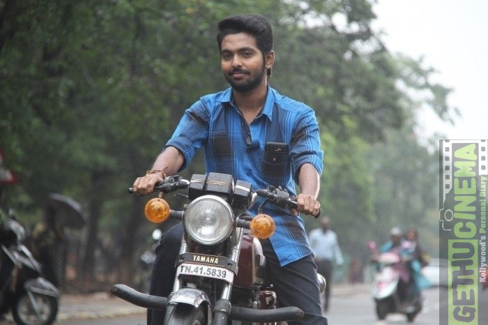 Sema Movie Gallery Hd G V Prakash In Yamaha Bike Rx 100 3 Gethu