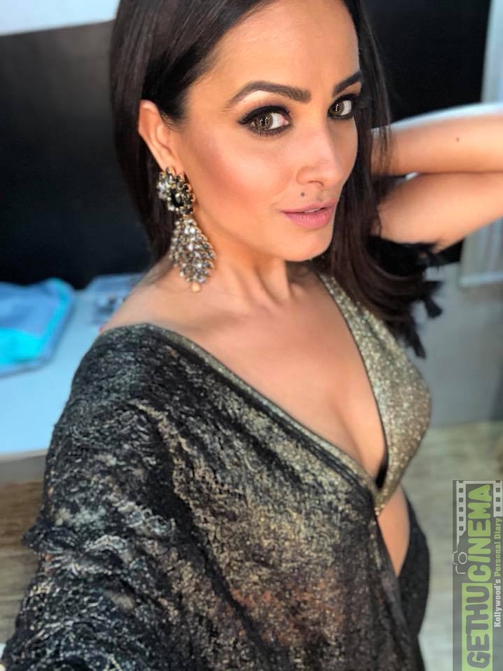 Naagin 4: Naagin 3 Actress Anita Hassanandani Aka Vish To Enter Nia  Sharma's Show