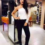 Bigg Boss 2 tamil, Yaashika Aanand,  enemy, White Dress