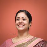 Kaatrin Mozhi, jyothika, shooting spot, pink saree, cute smile