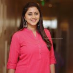 actress kaniha  red  churidhar (38)