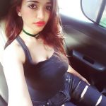 anaika soti photo car selfie black tank top torn jean (12)