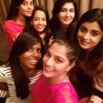 Anjena Kirti, tamil actress, selfie, gang, girls