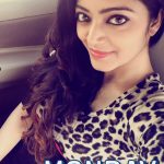 Janani Iyer, selfie, car