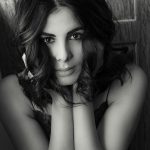 Kirti Kulhari black and white photo smiling (14)