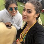 Neeya 2, Raai Laxmi, selfie, Varalaxmi Sarathkumar