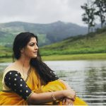 Neeya 2, Varalaxmi Sarathkumar, yellow saree