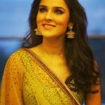 angira dhar golden look