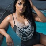 Chandrika Ravi, water, glamorous