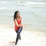 Marainthirunthu Paarkkum Marmam Enna, glamour, sea, Aishwarya Dutta