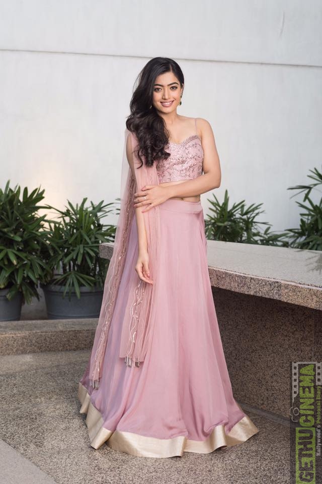 Geetha Govindam Actress Rashmika Mandanna 2018 Cute Images - Gethu Cinema Geetha Govindam Actress Rashmika Mandanna 2018 Cute Images - Gethu Cinema