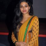 Avanthika Mohan,  Upcoming Tamil Actress, yellow saree