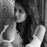 Chandini Tamilarasan, Vandi movie actress, black and white