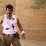 Chiyaan, Vikram, 2018, Blod, white inner, body bulilder