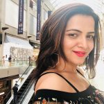 Dhivyadharshini, tour, selfie