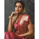 Sanchana Natarajan, Nota Actress, treditional, red saree