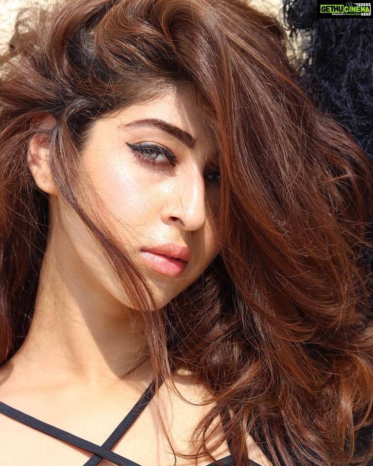 Sonarika-Bhadoria-close-up-outstanding.j