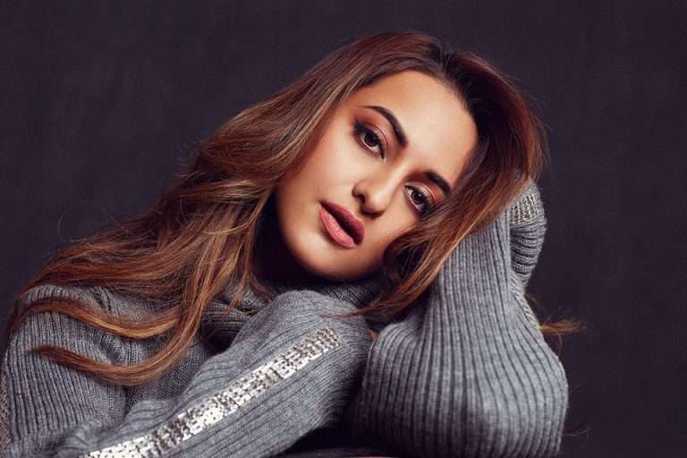 Actress Sonakshi Sinha 2018 Latest Cute HD Images